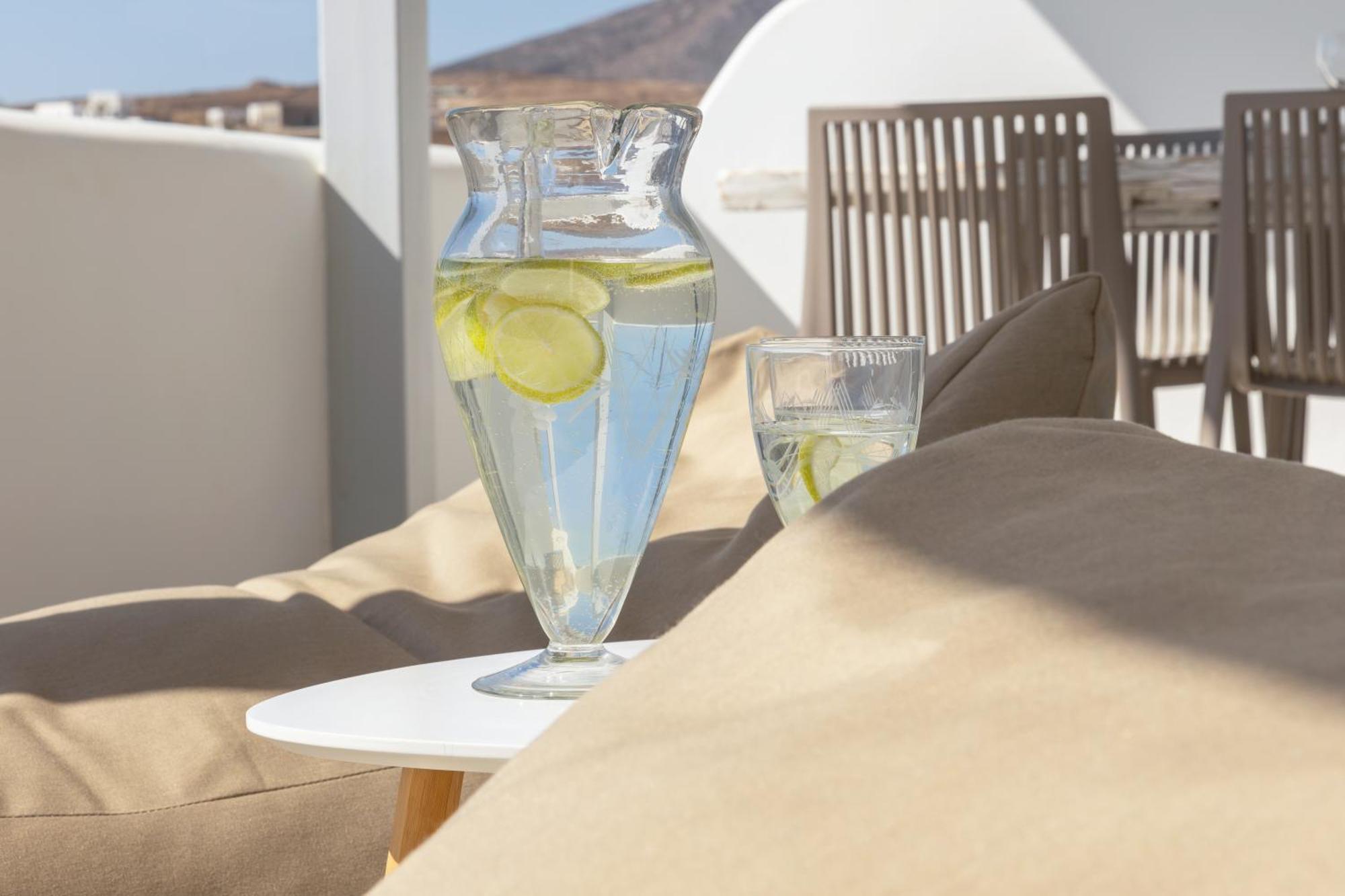 Paros Melodia Apartments Logaras Exterior photo